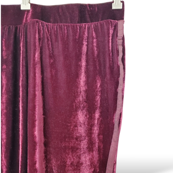 Serena Williams Signature Tuxedo Stretch Pants Jumpsuit Burgundy Velvet Size XL - Picture 4 of 5